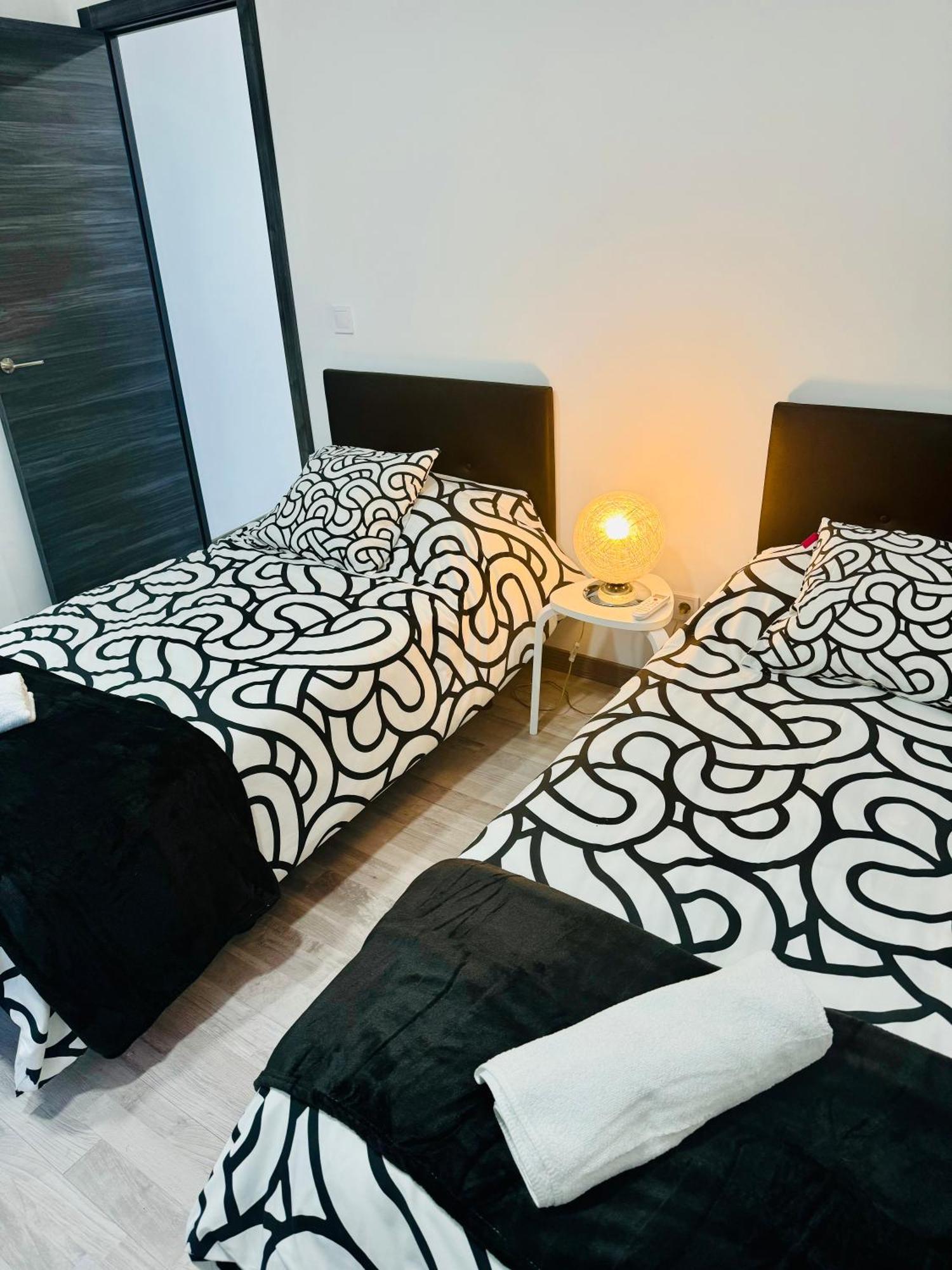 Duplex Th Sanse Norte Сан-Себастиан-де-лос-Рейес Экстерьер фото